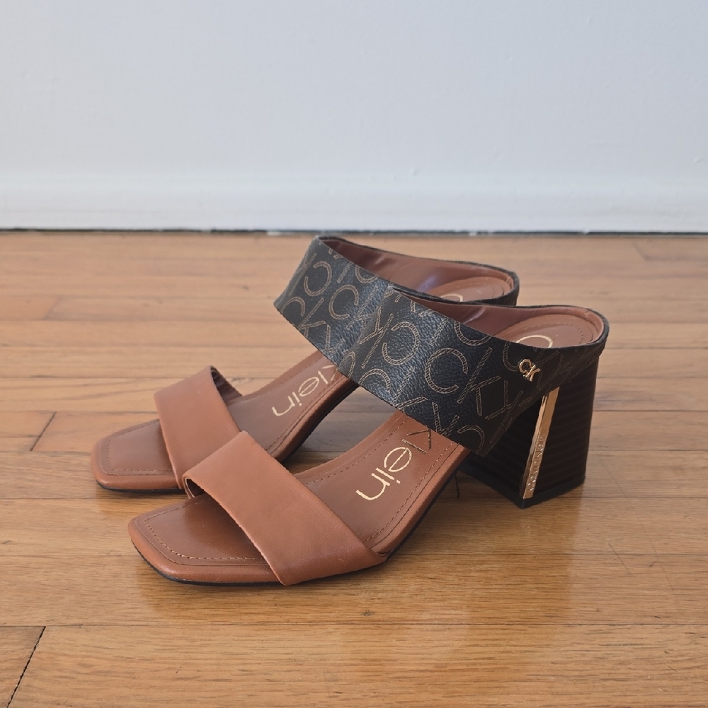 Calvin Klein Hxhenna Tan/Brown Slip On Logo Block Heel Sandals Size 7M